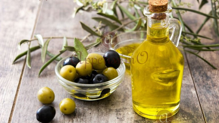 Оливковое масло и сливочное масло